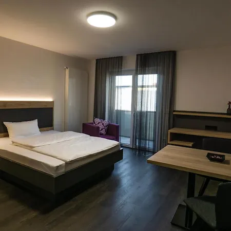Aparthotel Boardinghouse Karlsdorf-Neuthard