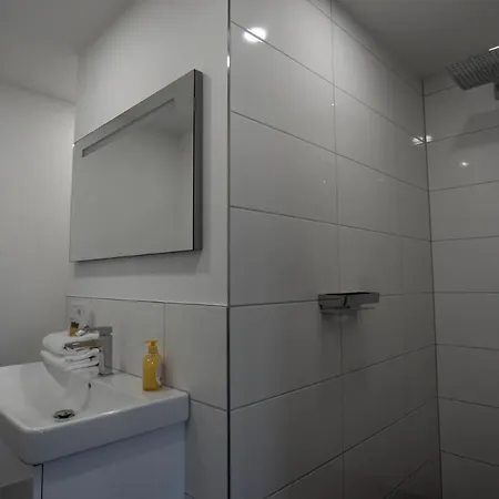 Boardinghouse Aparthotel Karlsdorf-Neuthard